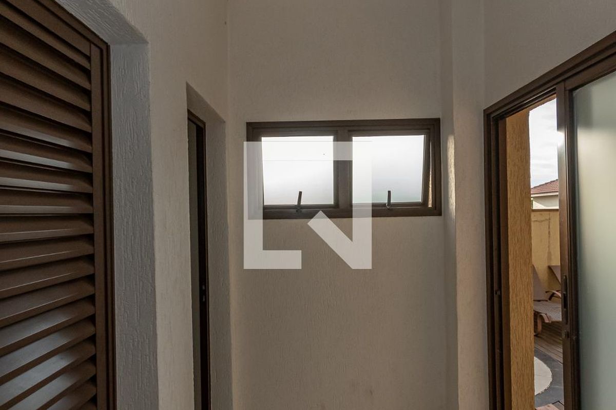 Casa à Venda - Lot. Alphaville Campinas , 4 Quartos,  520 m2 em , Campinas - sp | SoloBR