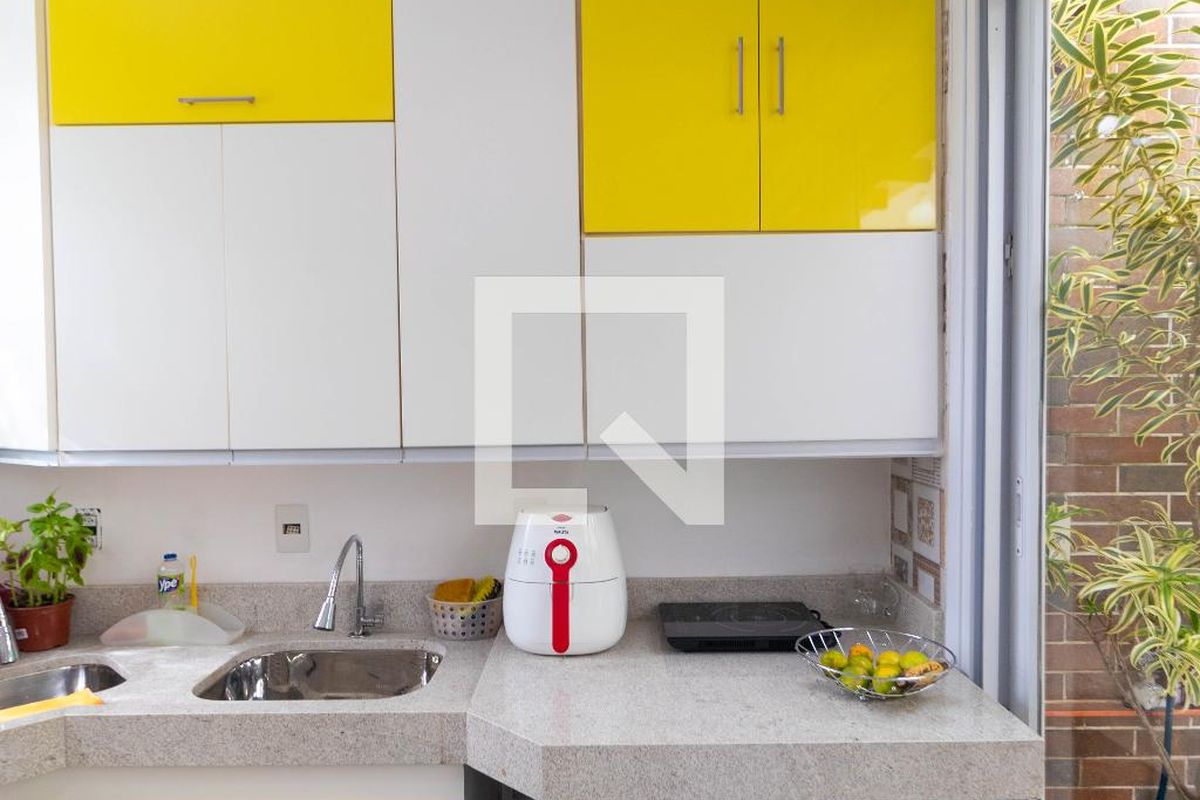 Casa à Venda - Mansões Santo Antônio, 2 Quartos,  150 m2 em , Campinas - sp | SoloBR