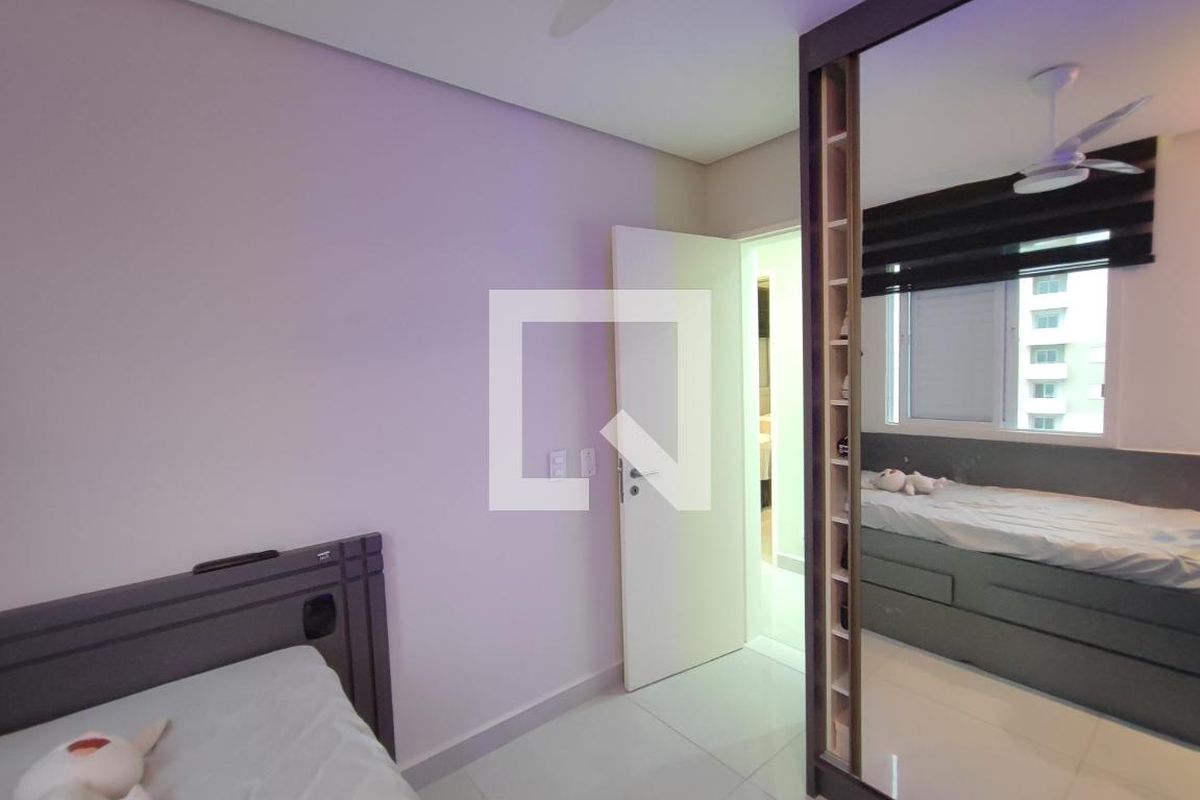 Apartamento à Venda - Jardim do Lago, 3 Quartos,  73 m2 em , Campinas - sp | SoloBR