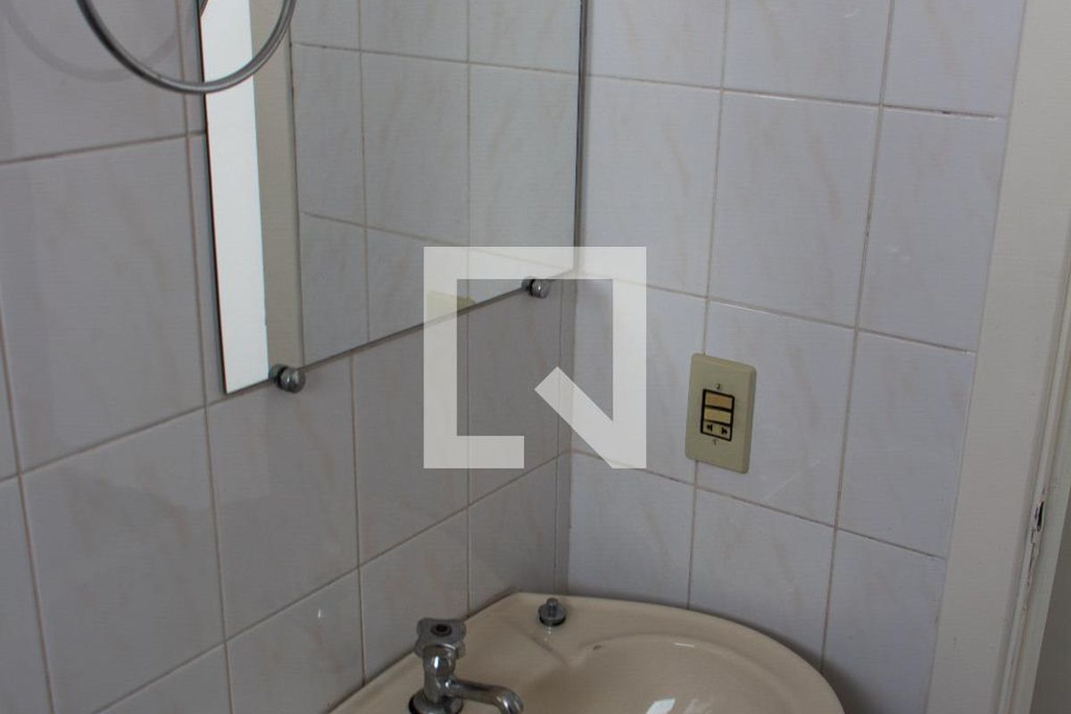 Casa à Venda - Bosque, 3 Quartos,  228 m2 em , Campinas - sp | SoloBR