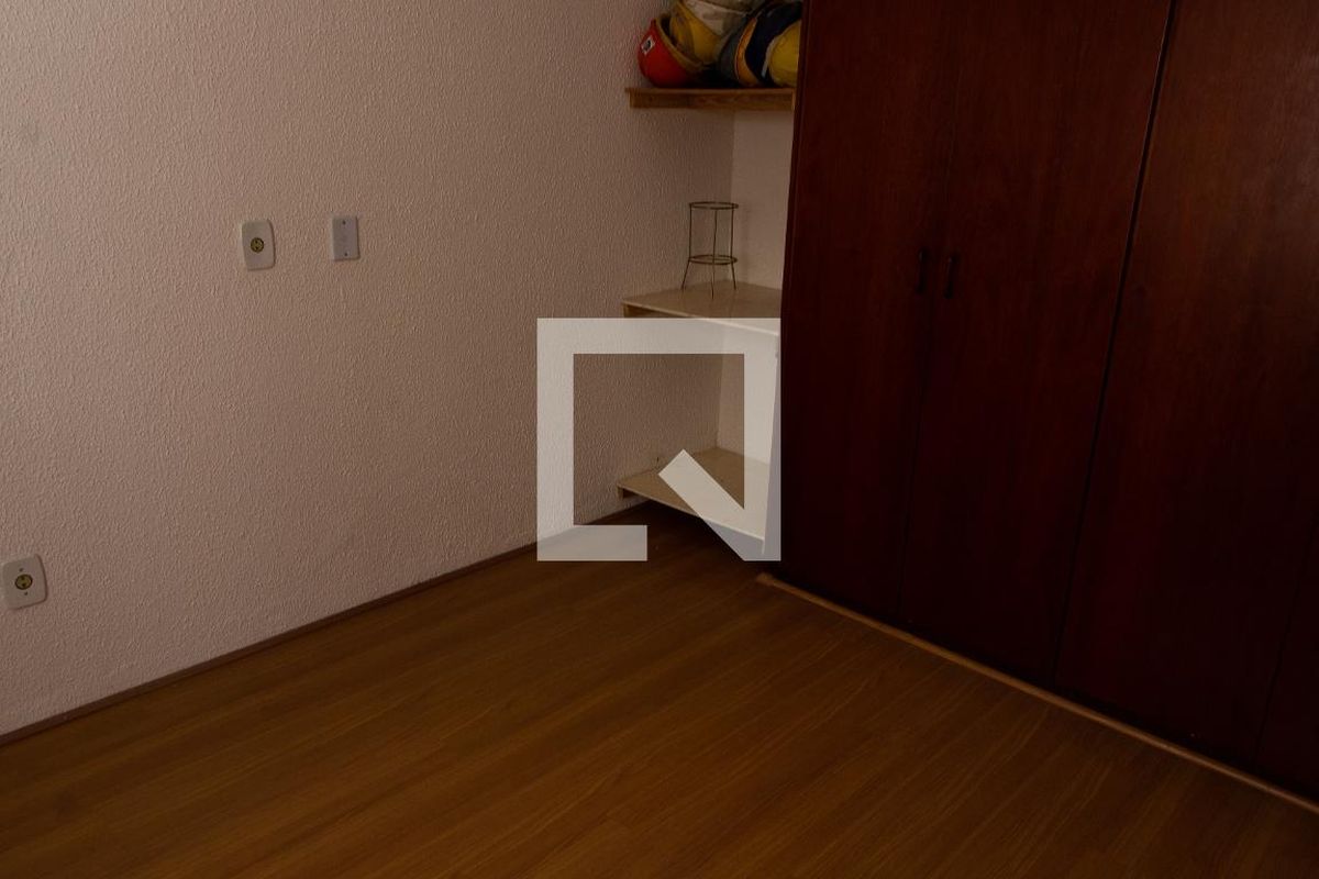 Casa à Venda - Bosque, 3 Quartos,  228 m2 em , Campinas - sp | SoloBR