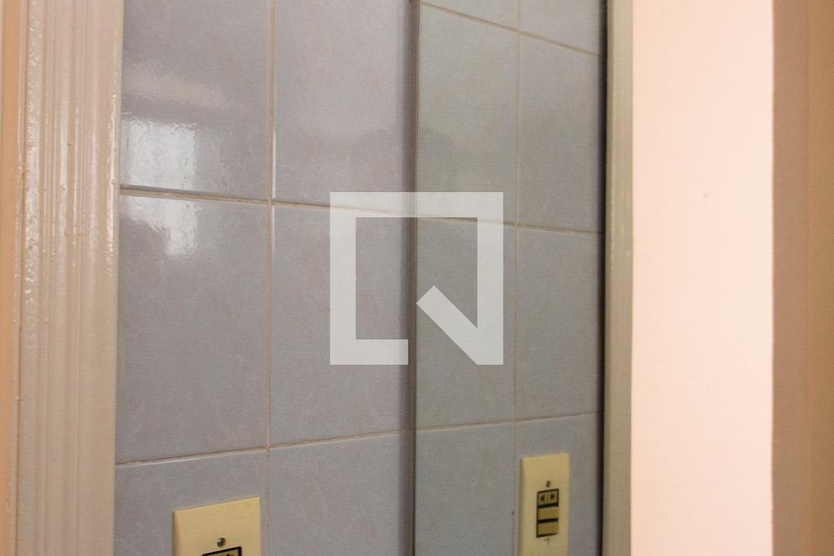 Casa à Venda - Bosque, 3 Quartos,  228 m2 em , Campinas - sp | SoloBR