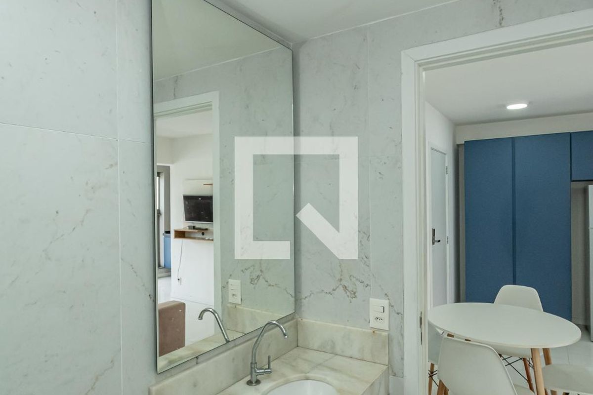 Apartamento à Venda - Cambuí, 1 Quarto,  42 m2 em , Campinas - sp | SoloBR