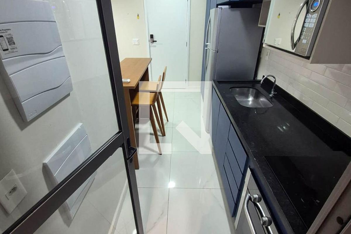 Apartamento à Venda - Cambuí, 1 Quarto,  42 m2 em , Campinas - sp | SoloBR