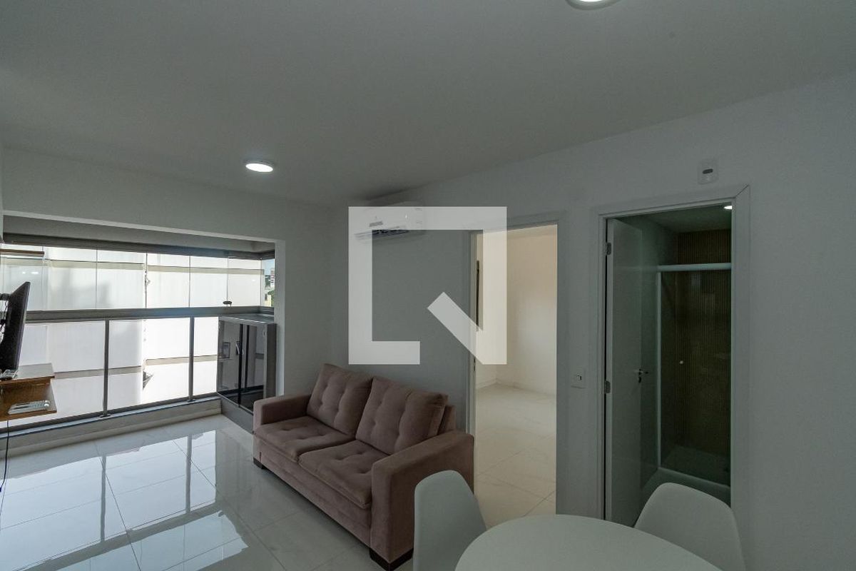 Apartamento à Venda - Cambuí, 1 Quarto,  42 m2 em , Campinas - sp | SoloBR