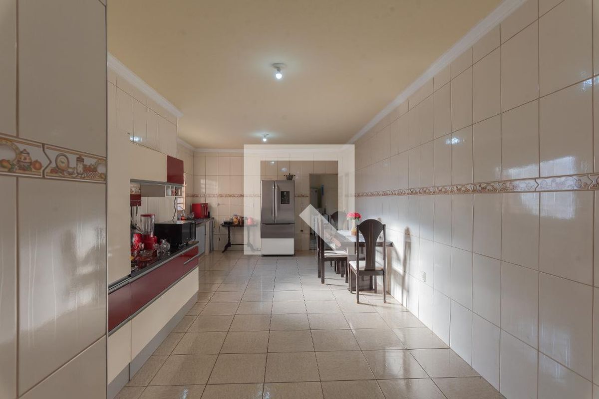 Casa à Venda - Jardim do Lago, 3 Quartos,  360 m2 em , Campinas - sp | SoloBR