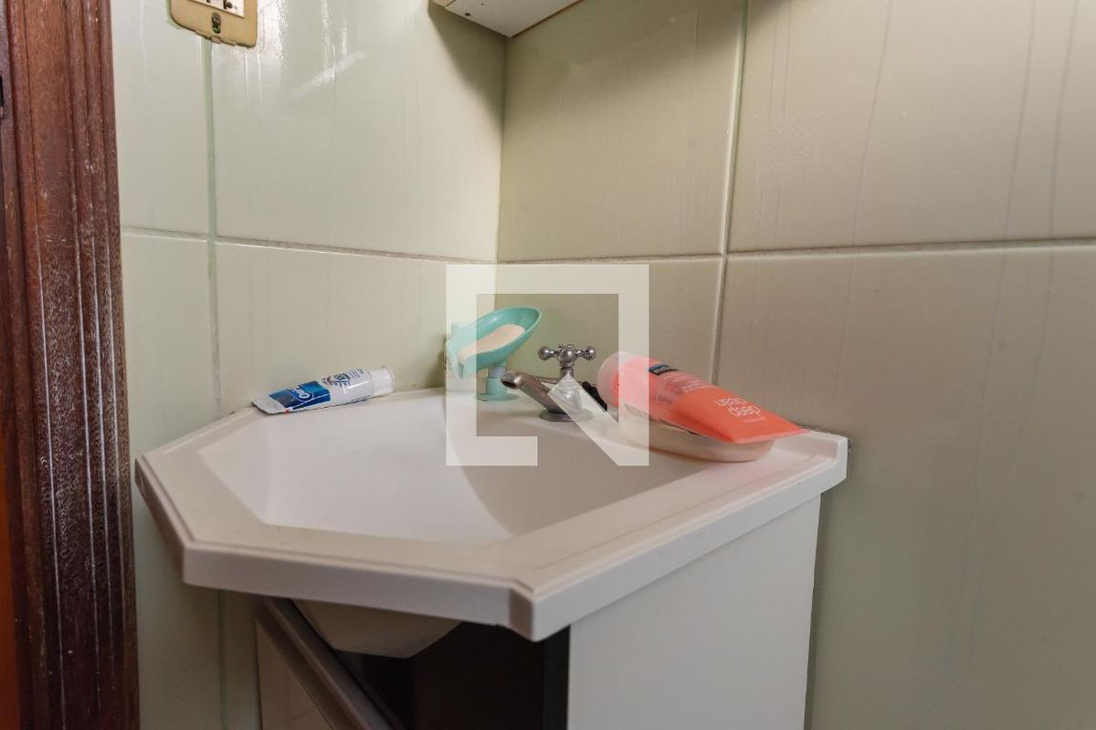 Casa à Venda - Jardim do Lago, 3 Quartos,  360 m2 em , Campinas - sp | SoloBR