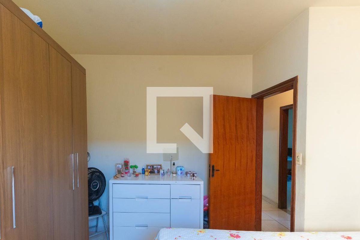 Casa à Venda - Jardim do Lago, 3 Quartos,  360 m2 em , Campinas - sp | SoloBR