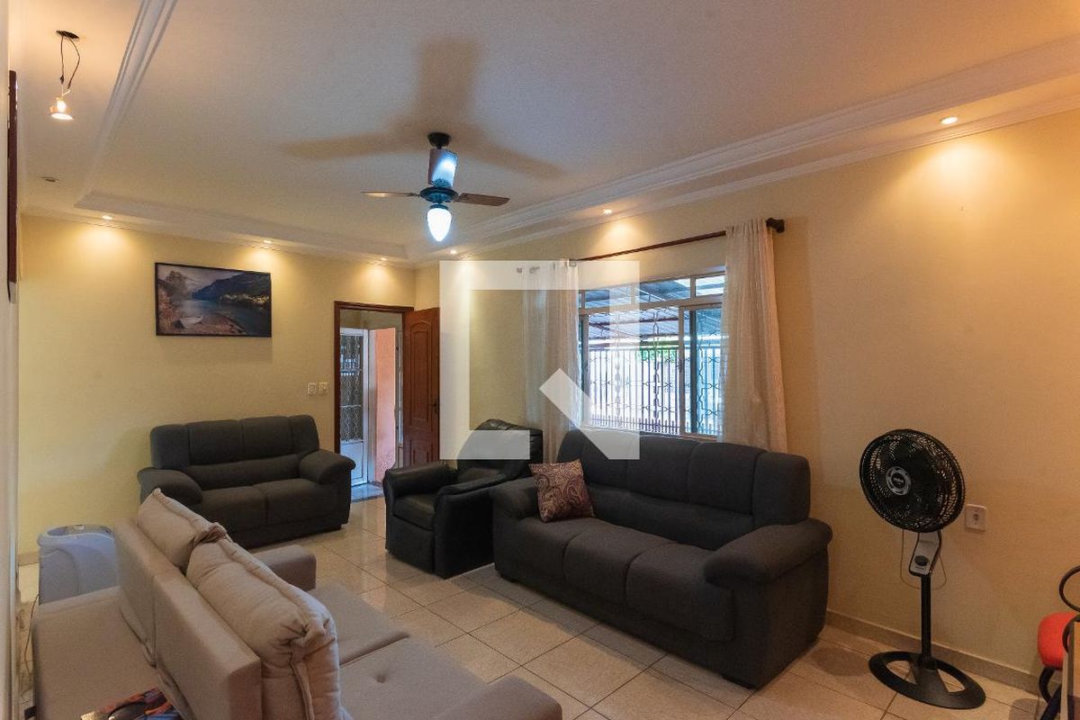 Casa à Venda - Jardim do Lago, 3 Quartos,  360 m2 em , Campinas - sp | SoloBR