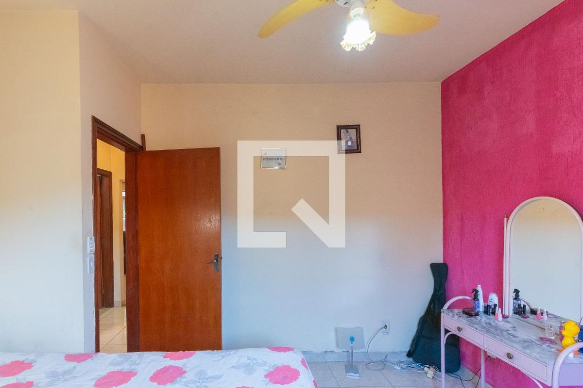 Casa à Venda - Jardim do Lago, 3 Quartos,  360 m2 em , Campinas - sp | SoloBR