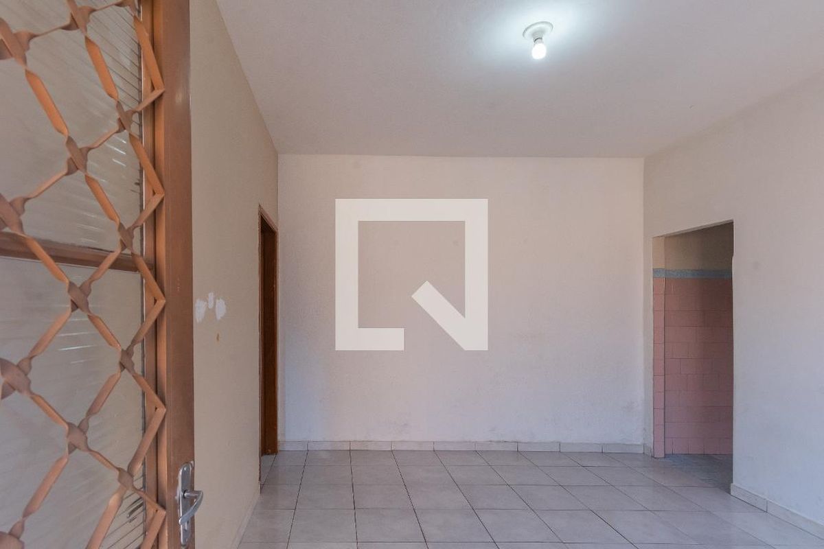 Casa à Venda - Jardim do Lago, 3 Quartos,  360 m2 em , Campinas - sp | SoloBR