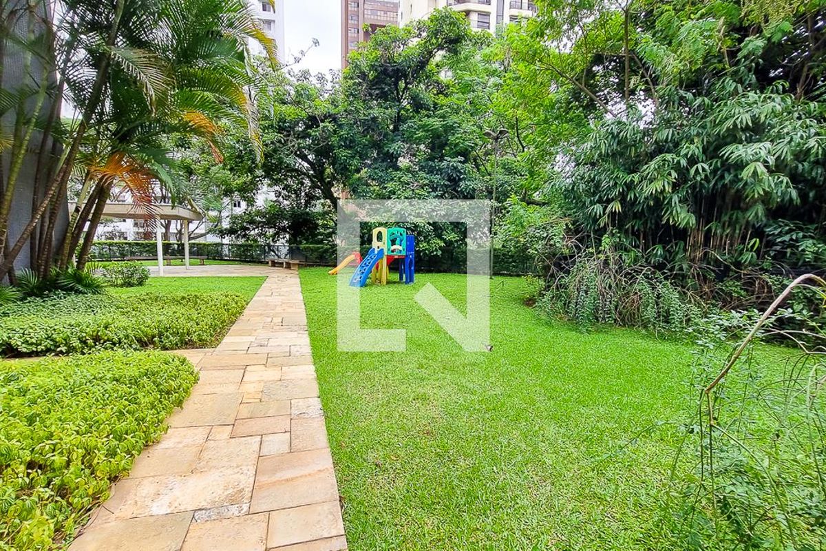 Apartamento, 3 quartos, 200 m² - Foto 166