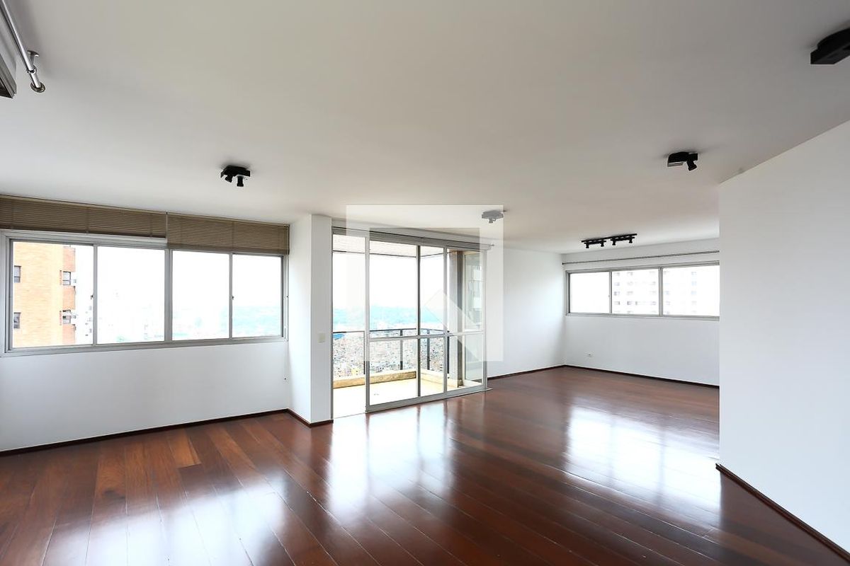 Apartamento, 3 quartos, 200 m² - Foto 2