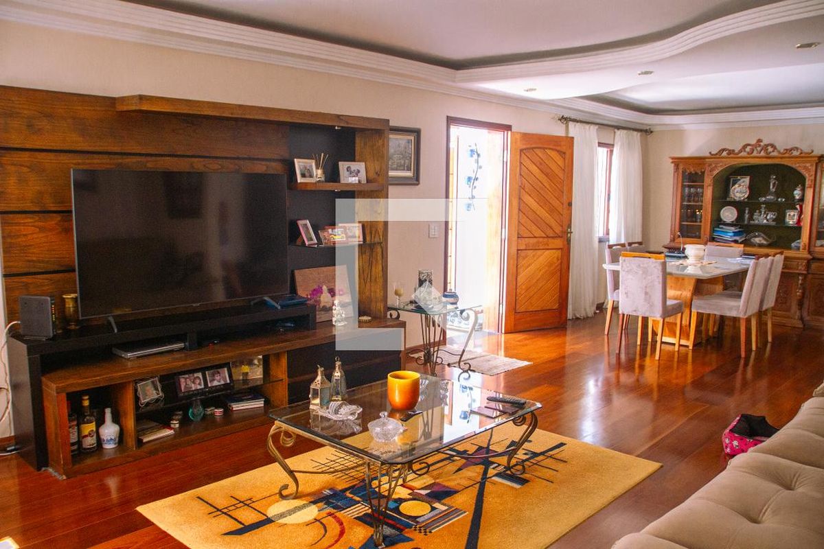 Casa, 4 quartos, 179 m² - Foto 2