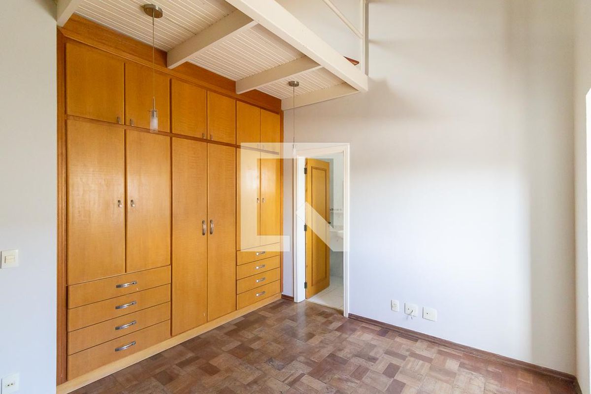 Casa à Venda - Lot. Alphaville Campinas, 3 Quartos,  330 m2 em , Campinas - sp | SoloBR