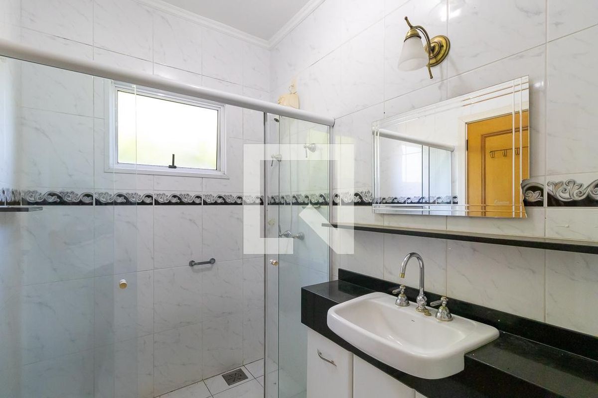 Casa à Venda - Lot. Alphaville Campinas, 3 Quartos,  330 m2 em , Campinas - sp | SoloBR