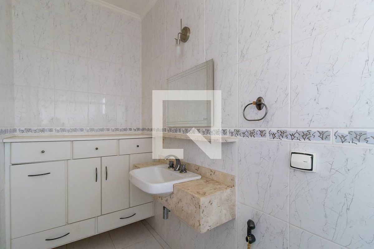 Casa à Venda - Lot. Alphaville Campinas, 3 Quartos,  330 m2 em , Campinas - sp | SoloBR