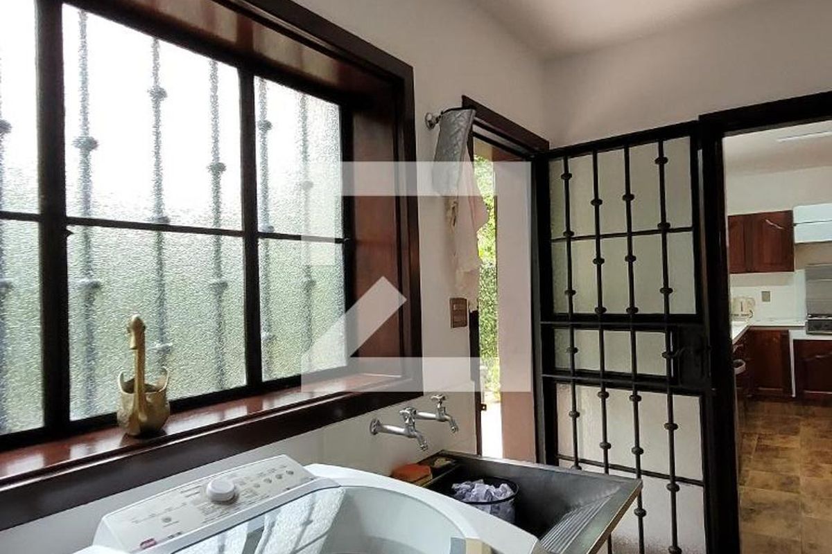 Casa à Venda - Jardim Santana, 5 Quartos,  2234 m2 em , Campinas - sp | SoloBR
