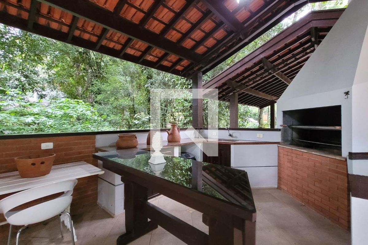 Casa à Venda - Jardim Santana, 5 Quartos,  2234 m2 em , Campinas - sp | SoloBR
