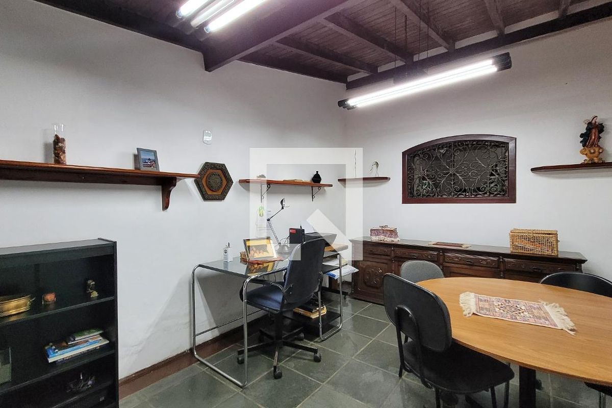 Casa à Venda - Jardim Santana, 5 Quartos,  2234 m2 em , Campinas - sp | SoloBR
