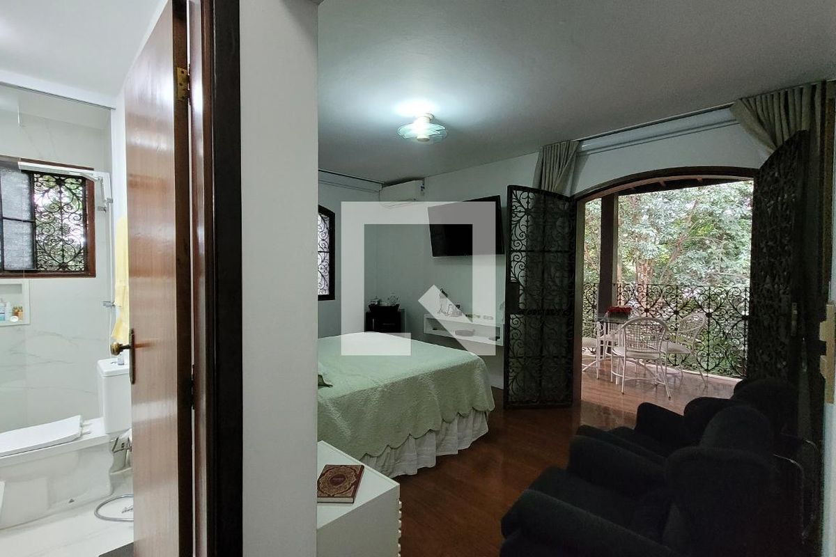 Casa à Venda - Jardim Santana, 5 Quartos,  2234 m2 em , Campinas - sp | SoloBR