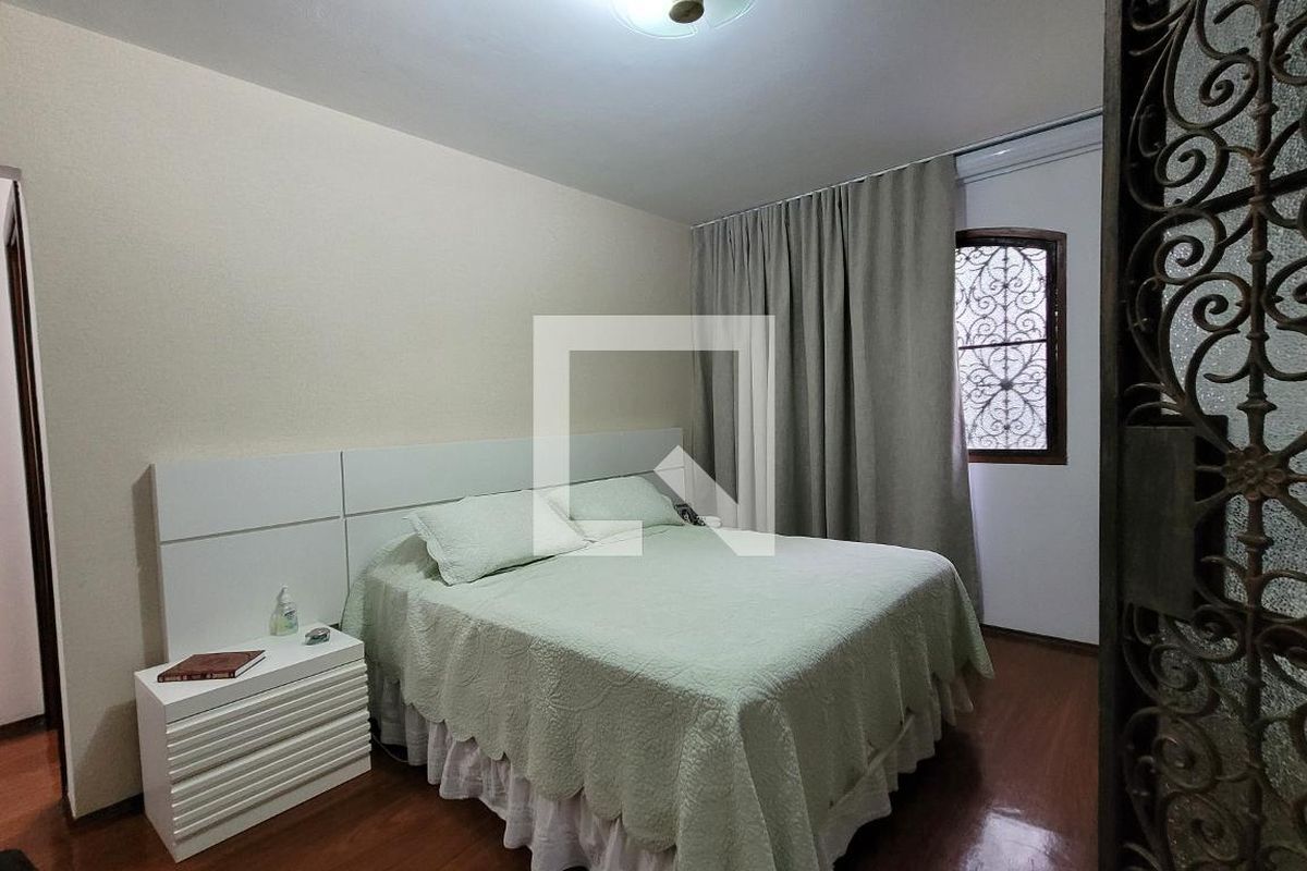 Casa à Venda - Jardim Santana, 5 Quartos,  2234 m2 em , Campinas - sp | SoloBR