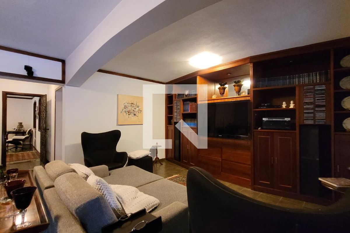 Casa à Venda - Jardim Santana, 5 Quartos,  2234 m2 em , Campinas - sp | SoloBR