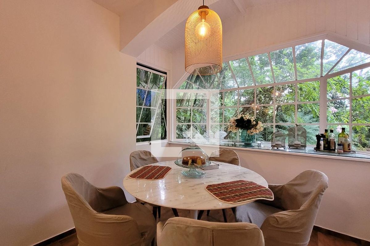 Casa à Venda - Jardim Santana, 5 Quartos,  2234 m2 em , Campinas - sp | SoloBR