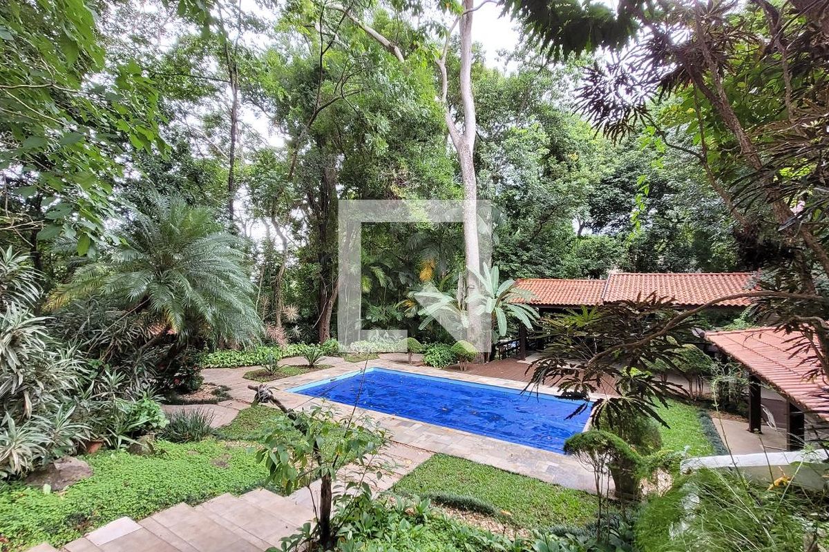 Casa à Venda - Jardim Santana, 5 Quartos,  2234 m2 em , Campinas - sp | SoloBR