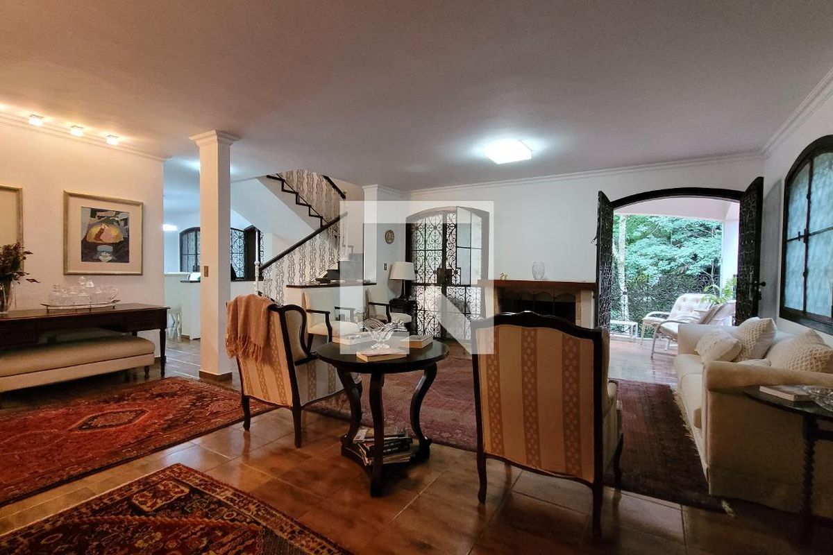 Casa à Venda - Jardim Santana, 5 Quartos,  2234 m2 em , Campinas - sp | SoloBR