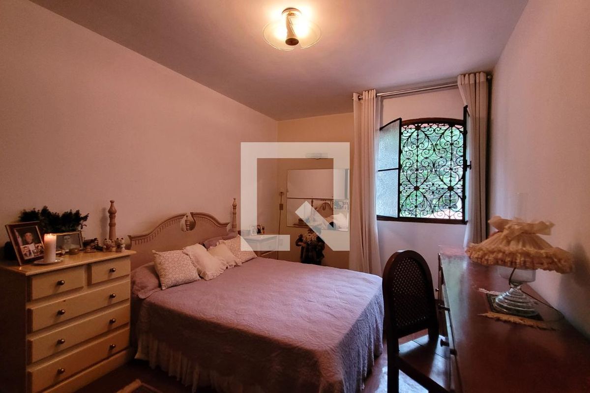 Casa à Venda - Jardim Santana, 5 Quartos,  2234 m2 em , Campinas - sp | SoloBR