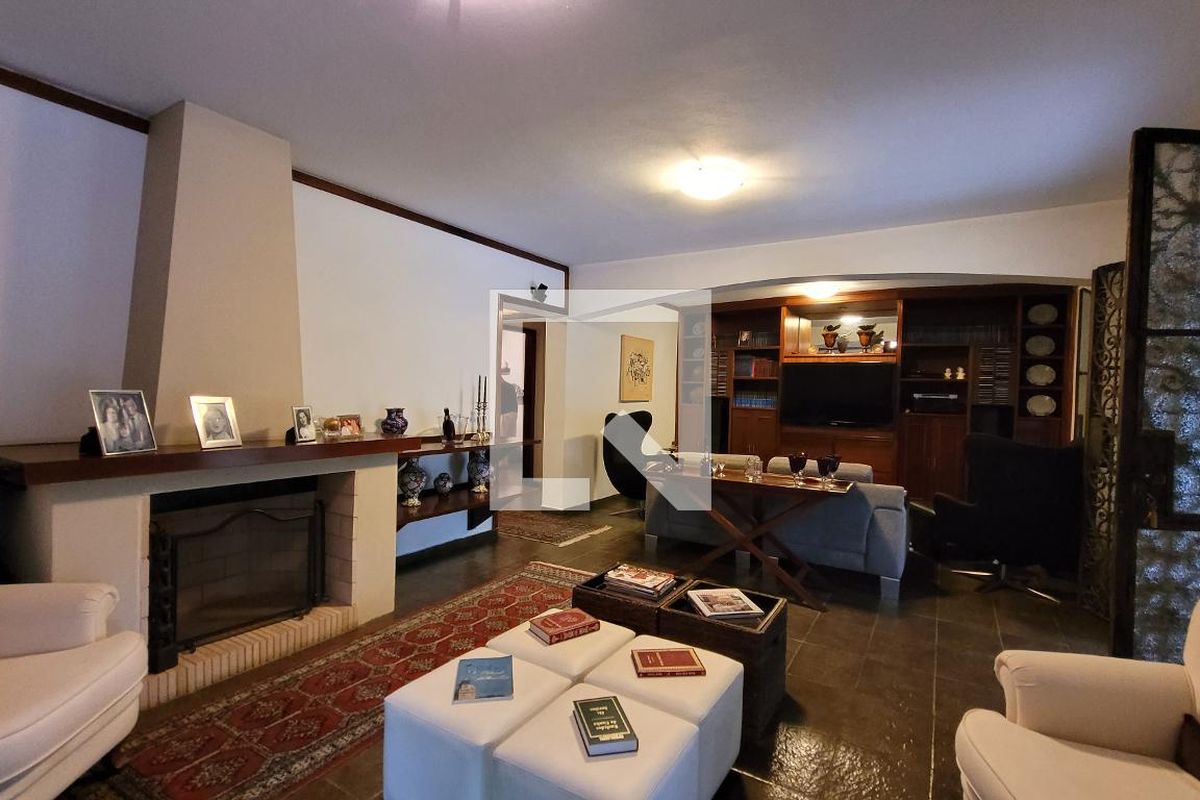 Casa à Venda - Jardim Santana, 5 Quartos,  2234 m2 em , Campinas - sp | SoloBR