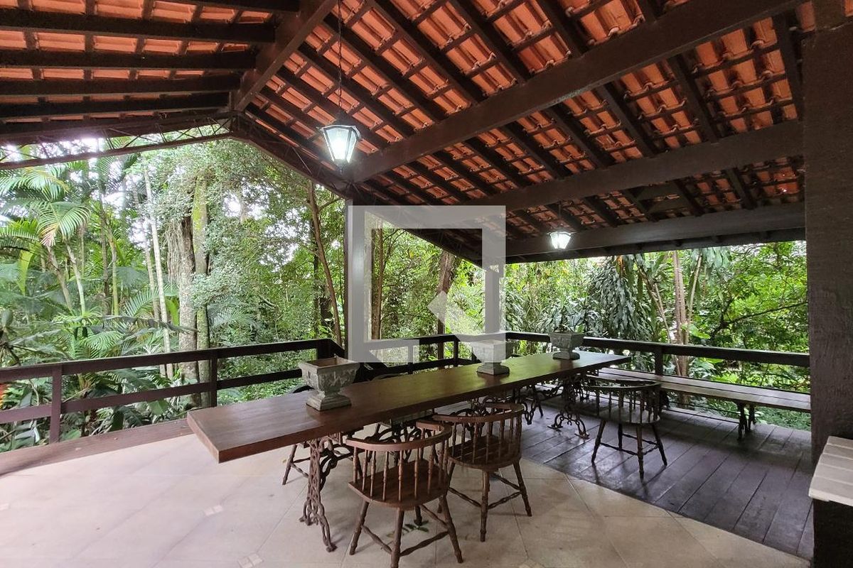 Casa à Venda - Jardim Santana, 5 Quartos,  2234 m2 em , Campinas - sp | SoloBR