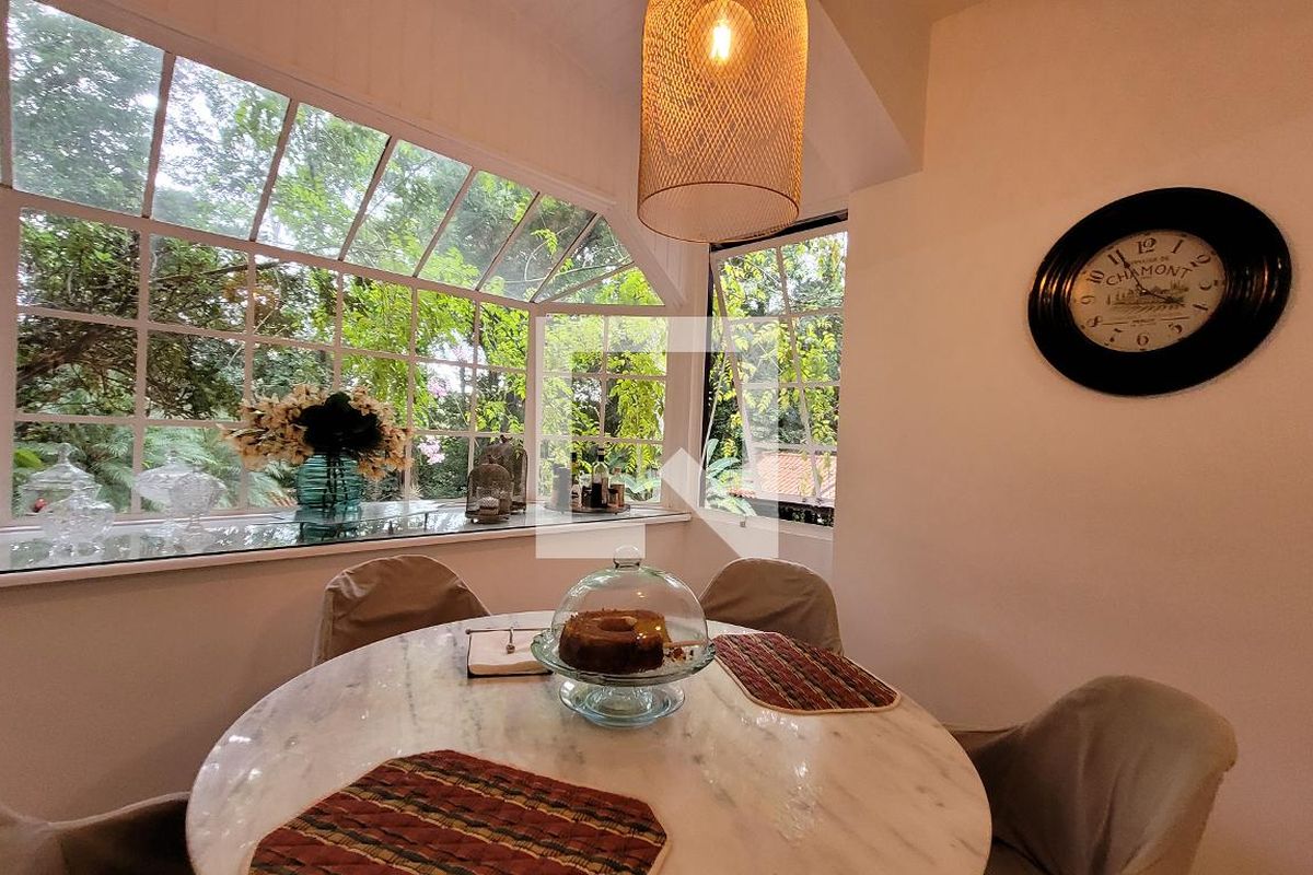 Casa à Venda - Jardim Santana, 5 Quartos,  2234 m2 em , Campinas - sp | SoloBR
