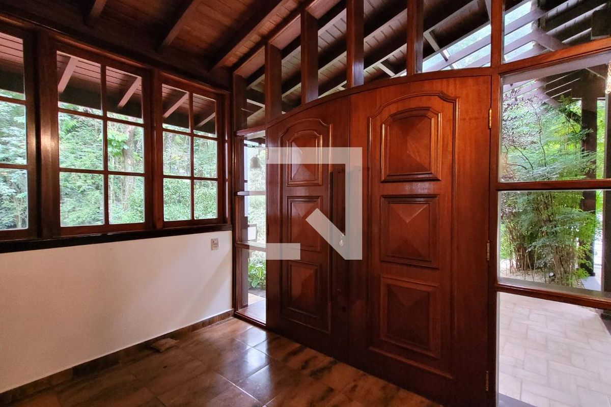 Casa à Venda - Jardim Santana, 5 Quartos,  2234 m2 em , Campinas - sp | SoloBR
