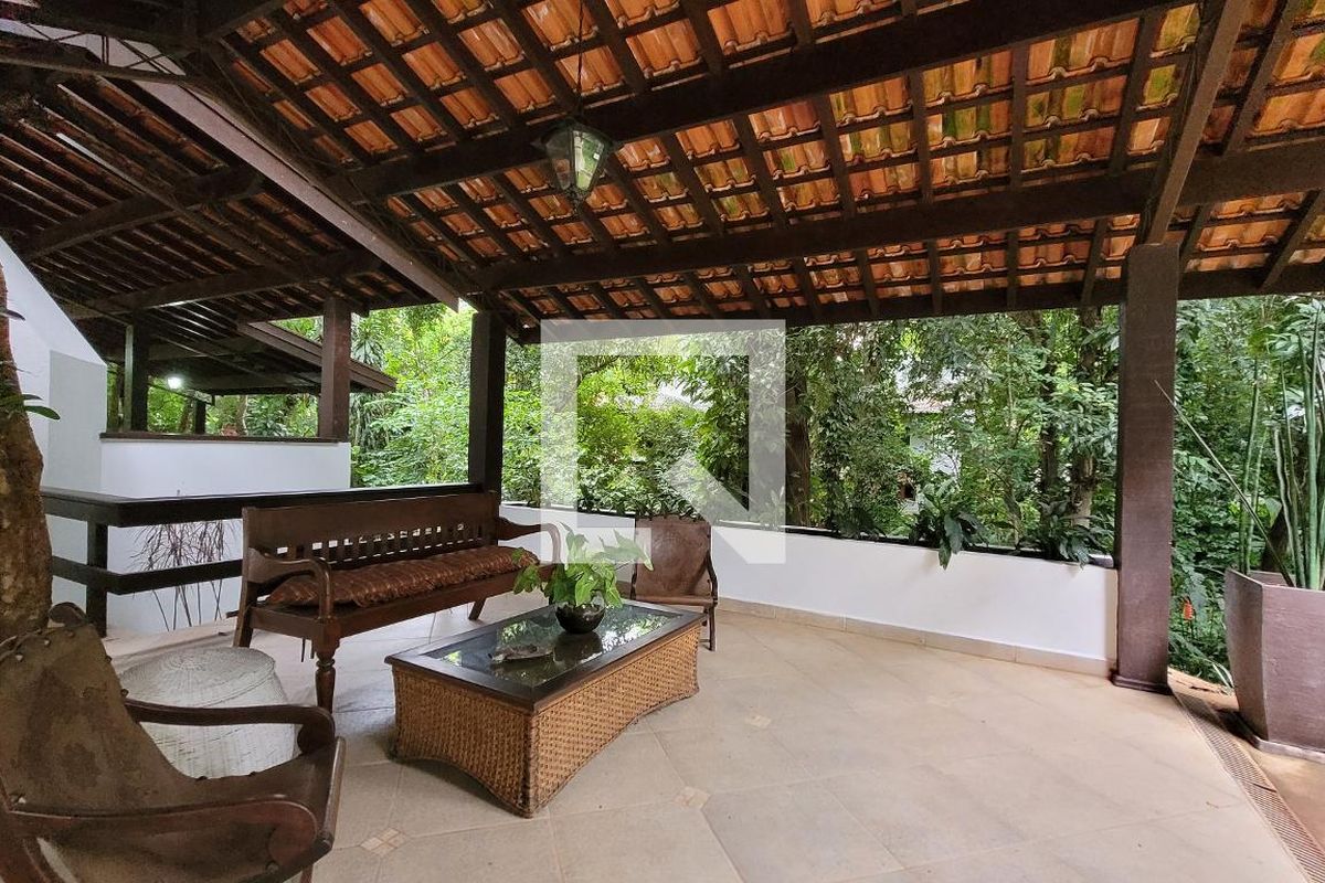 Casa à Venda - Jardim Santana, 5 Quartos,  2234 m2 em , Campinas - sp | SoloBR
