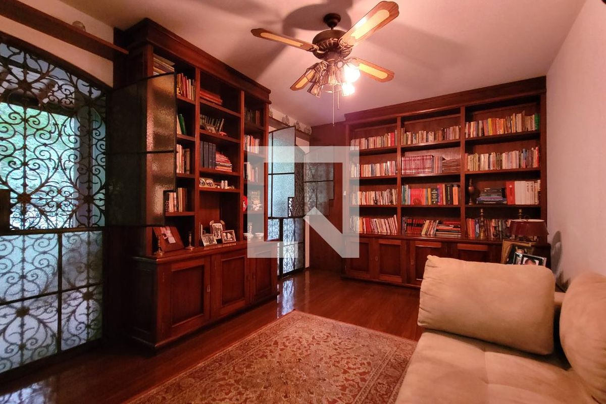 Casa à Venda - Jardim Santana, 5 Quartos,  2234 m2 em , Campinas - sp | SoloBR