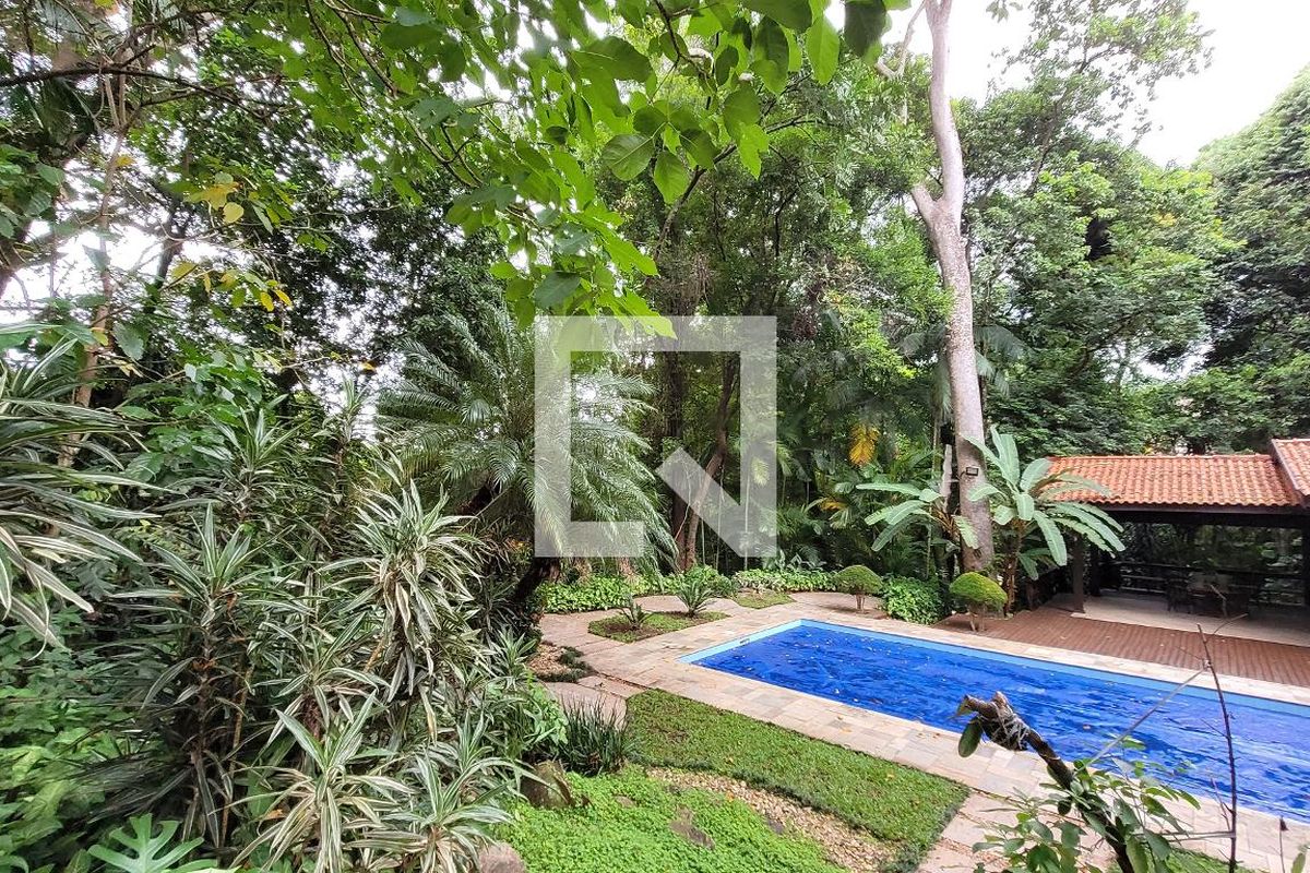 Casa à Venda - Jardim Santana, 5 Quartos,  2234 m2 em , Campinas - sp | SoloBR