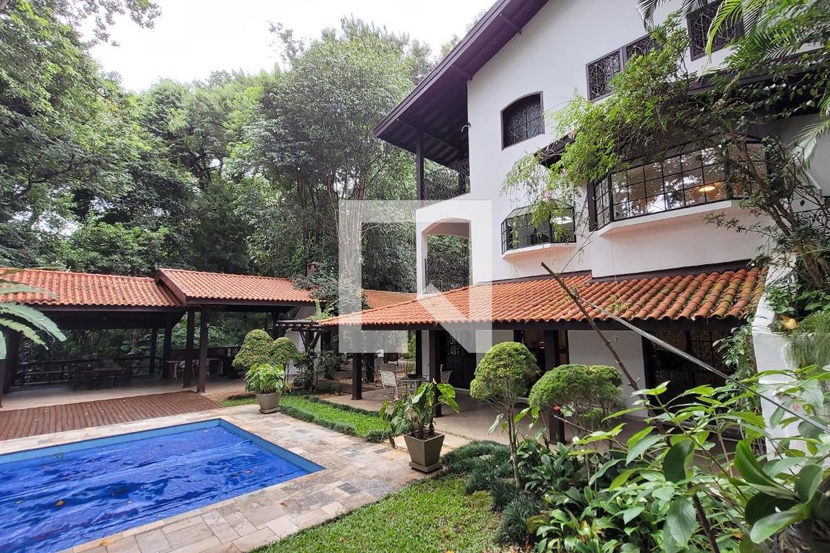 Casa à Venda - Jardim Santana, 5 Quartos,  2234 m2 em , Campinas - sp | SoloBR
