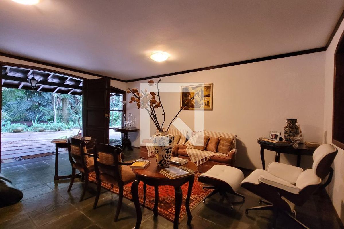 Casa à Venda - Jardim Santana, 5 Quartos,  2234 m2 em , Campinas - sp | SoloBR