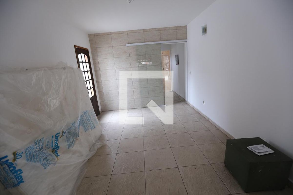 Casa, 3 quartos, 220 m² - Foto 4