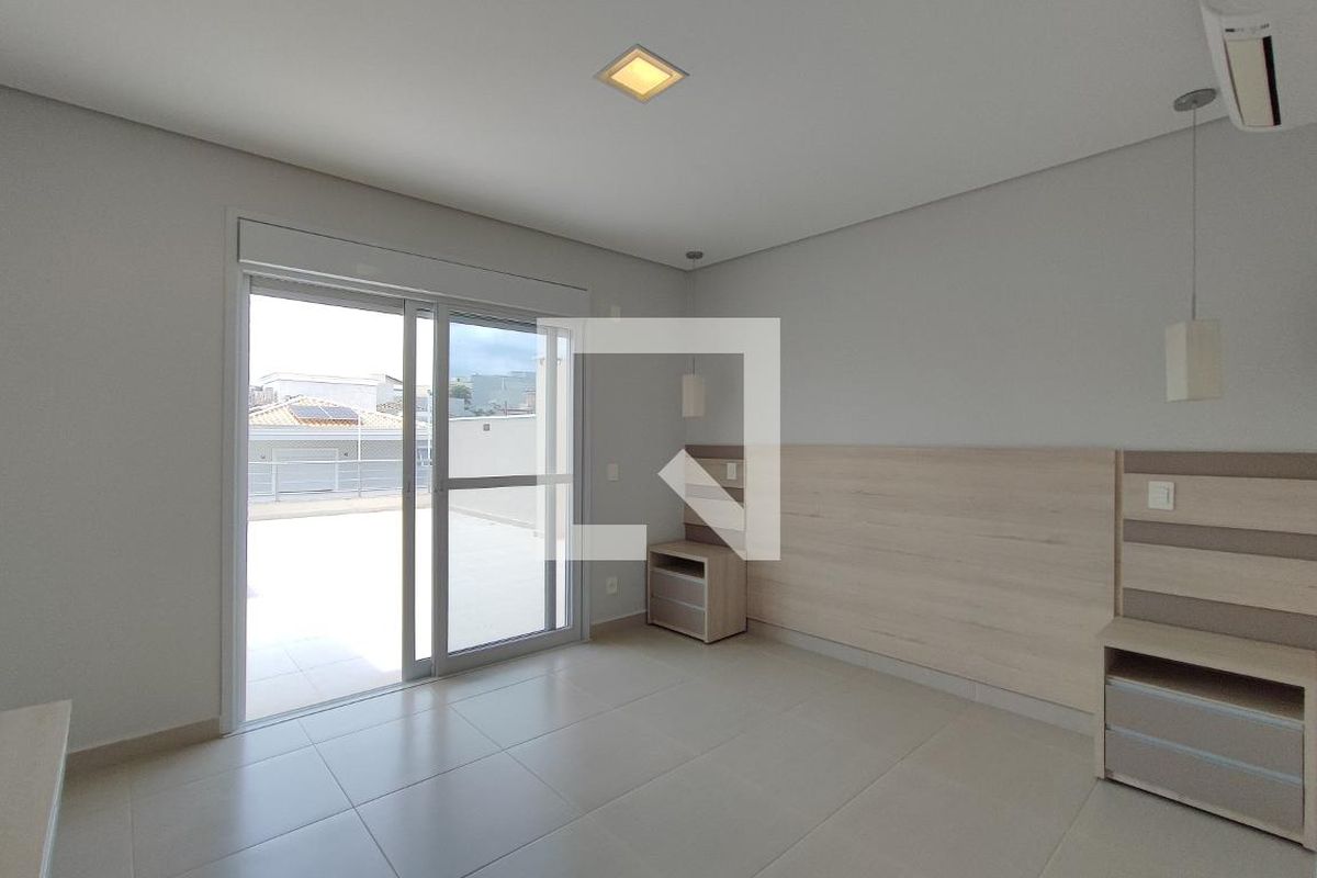 Casa à Venda - Swiss Park, 4 Quartos,  267 m2 em , Campinas - sp | SoloBR