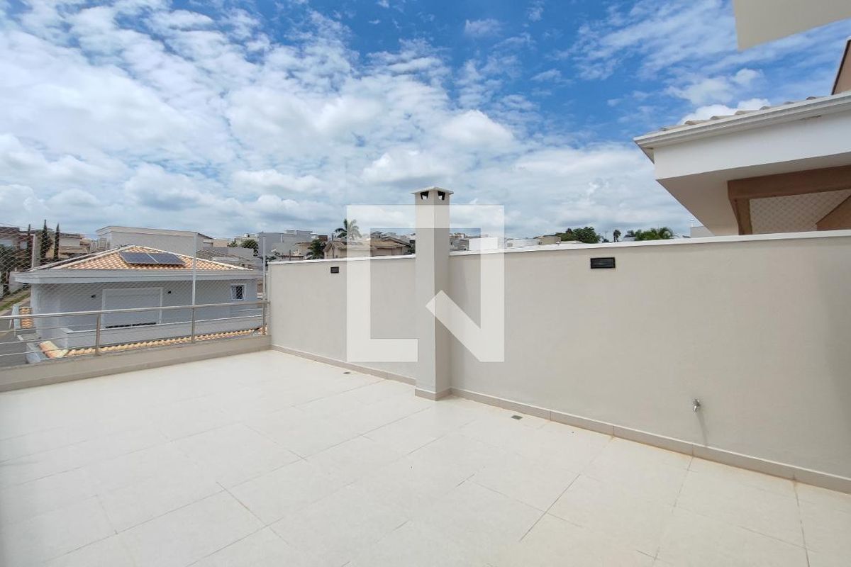 Casa à Venda - Swiss Park, 4 Quartos,  267 m2 em , Campinas - sp | SoloBR