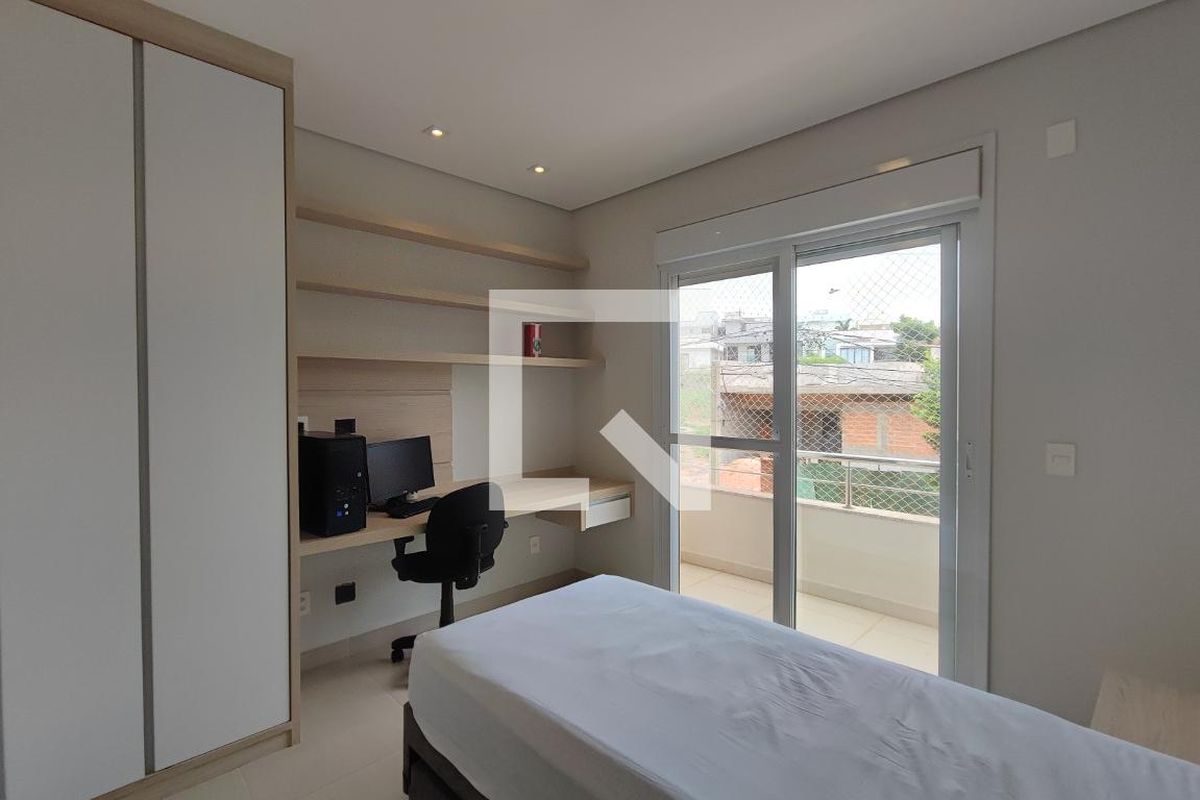 Casa à Venda - Swiss Park, 4 Quartos,  267 m2 em , Campinas - sp | SoloBR