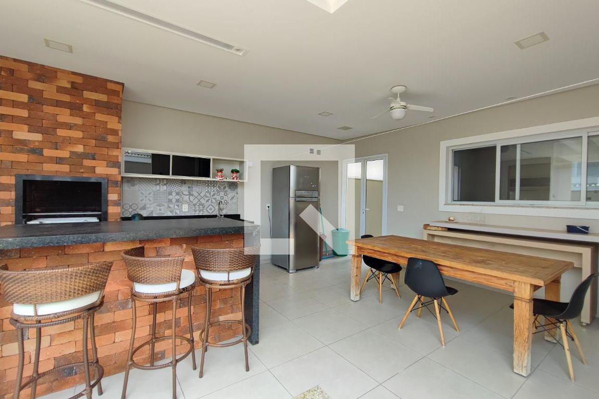 Casa à Venda - Swiss Park, 4 Quartos,  267 m2 em , Campinas - sp | SoloBR