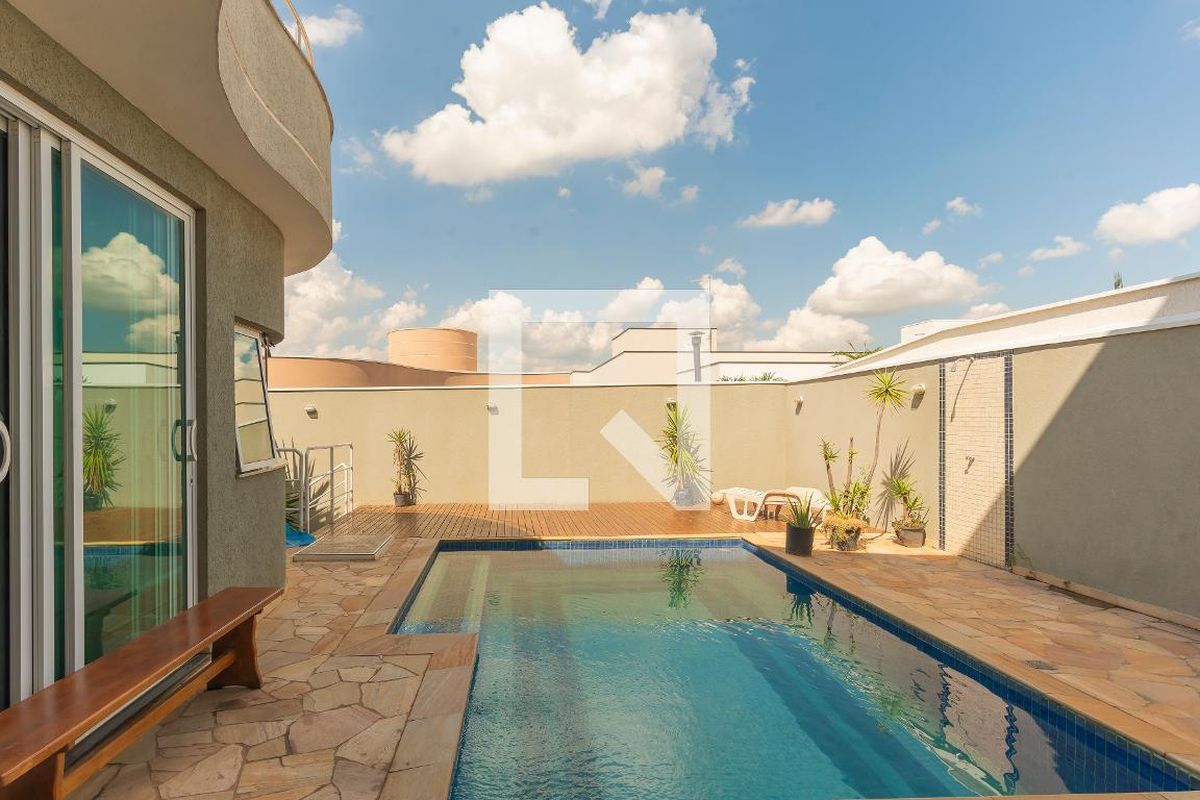 Casa à Venda - Swiss Park, 4 Quartos,  320 m2 em , Campinas - sp | SoloBR