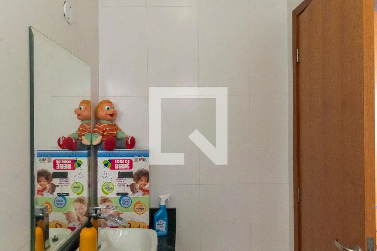 Casa à Venda - Swiss Park, 4 Quartos,  320 m2 em , Campinas - sp | SoloBR