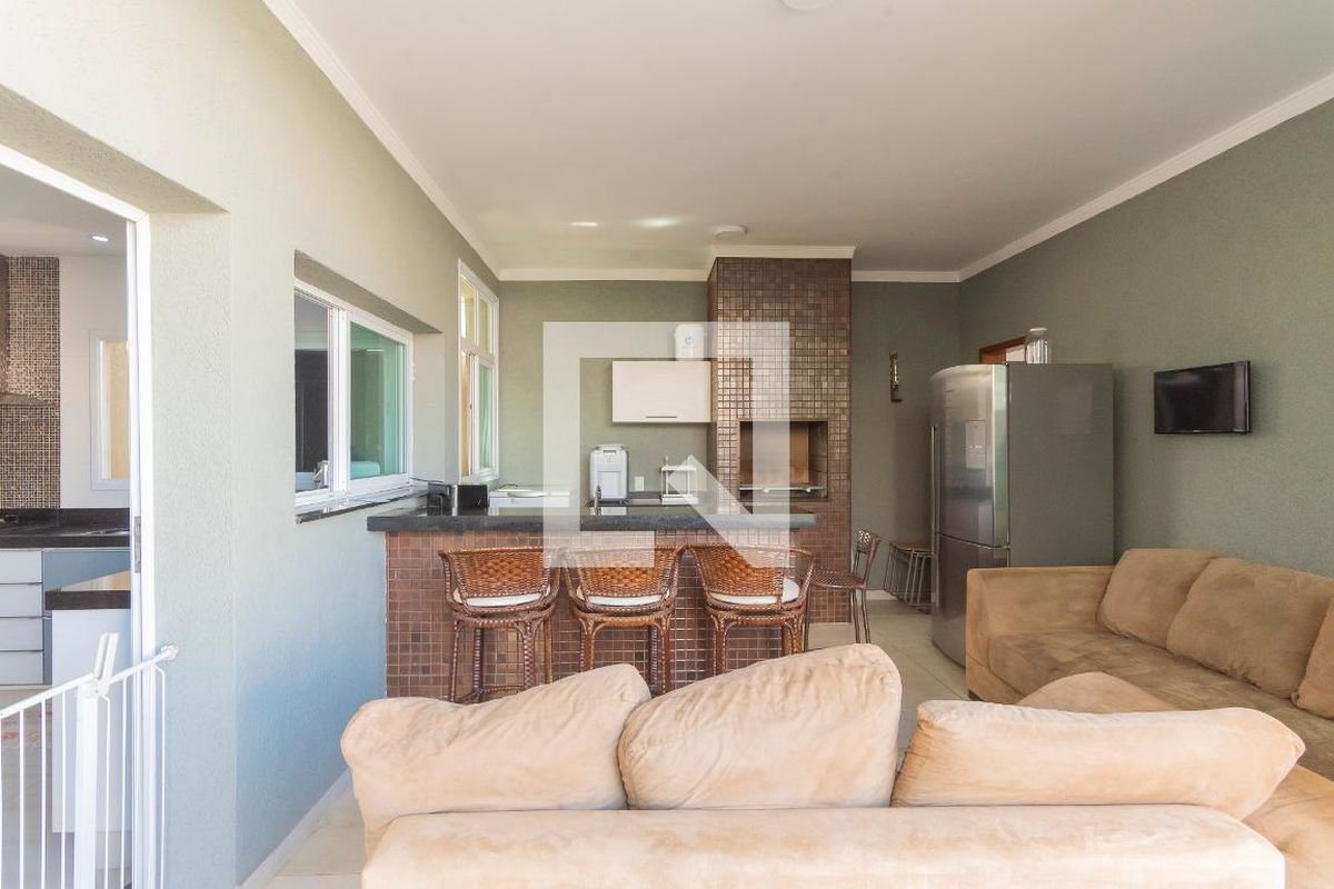 Casa à Venda - Swiss Park, 4 Quartos,  320 m2 em , Campinas - sp | SoloBR