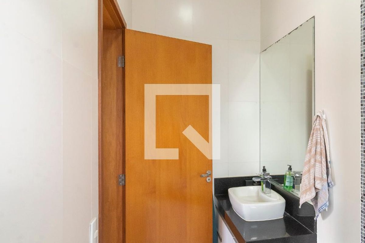 Casa à Venda - Swiss Park, 4 Quartos,  320 m2 em , Campinas - sp | SoloBR