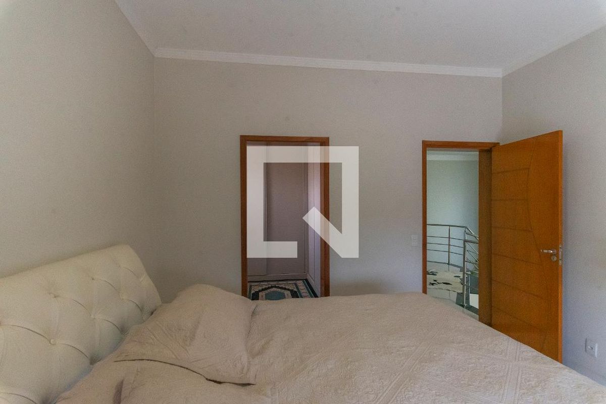 Casa à Venda - Swiss Park, 4 Quartos,  320 m2 em , Campinas - sp | SoloBR